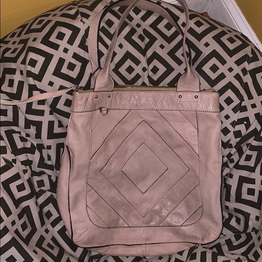 Lucky Brand. Shoulder bag barely worn.